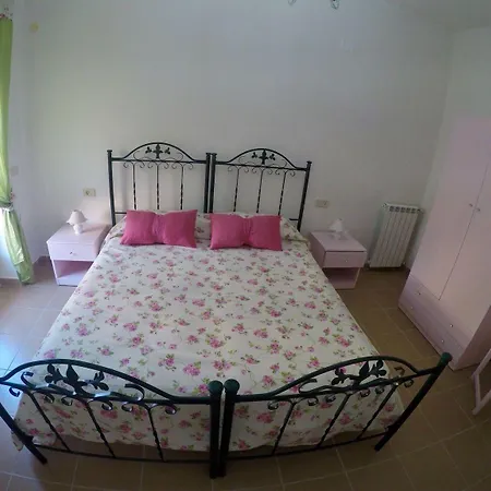 Bed & Breakfast Kalinikta 3*