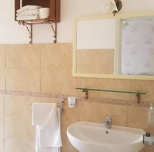 Kalinikta Nocleg ze śniadaniem Ascea